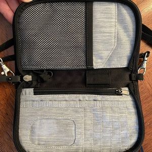 Sherpani travel purse